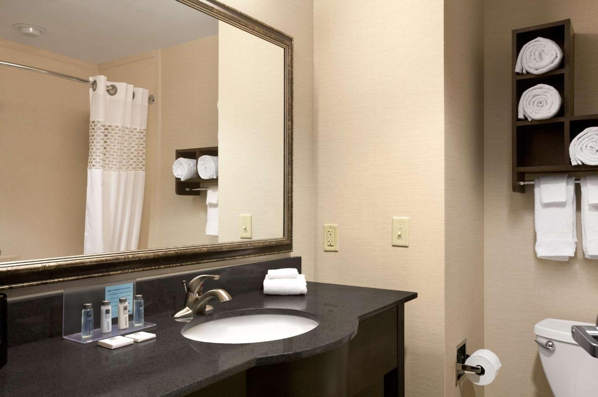 Hampton Inn & Suites - Mansfield Bagian luar foto